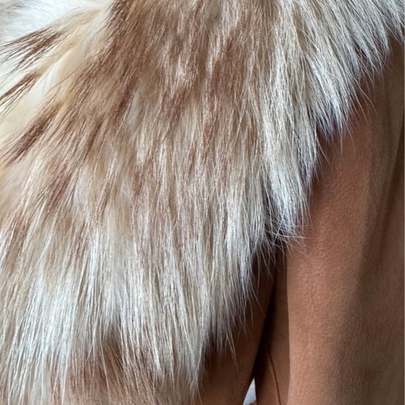 Vintage shearling coat with genuine Fox fur collar - Picture 14 of 16